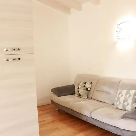 Locazione Turistica Aquila 3 公寓 维罗纳